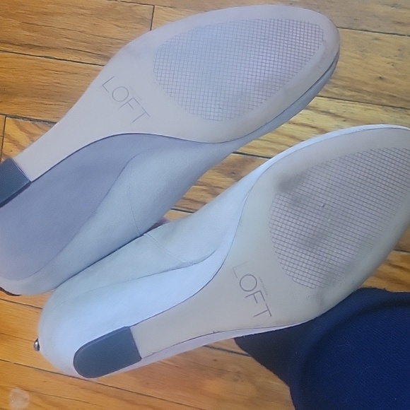 Ann Taylor Loft Suede Wedge Ankle Booties size 8.5 - Picture 5 of 8